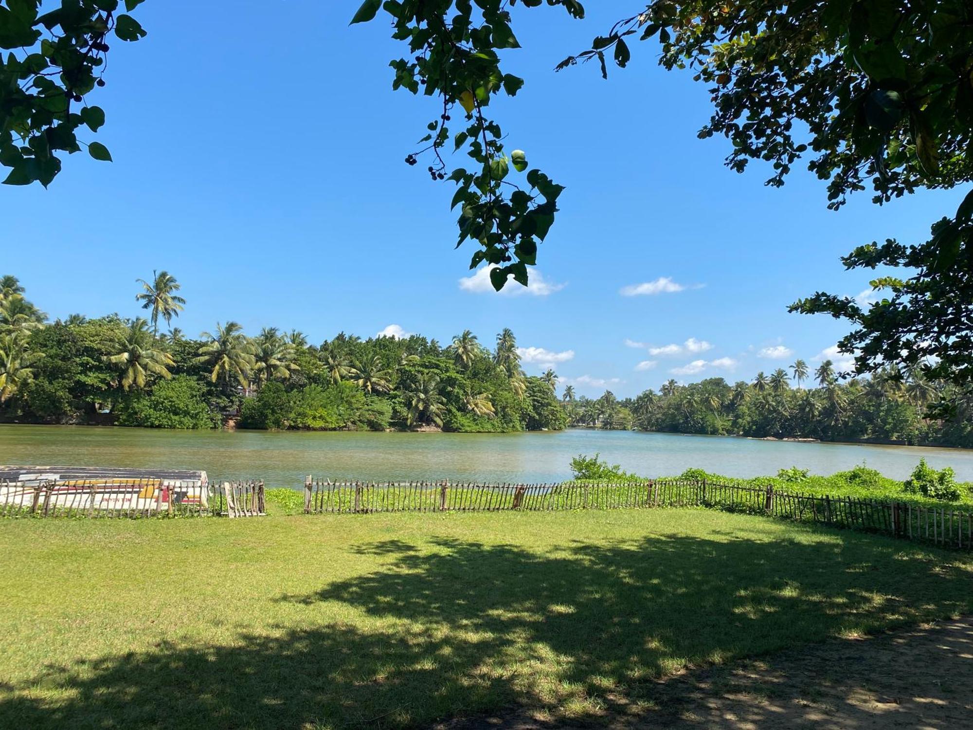 Lake House Hikka Хиккадува Экстерьер фото