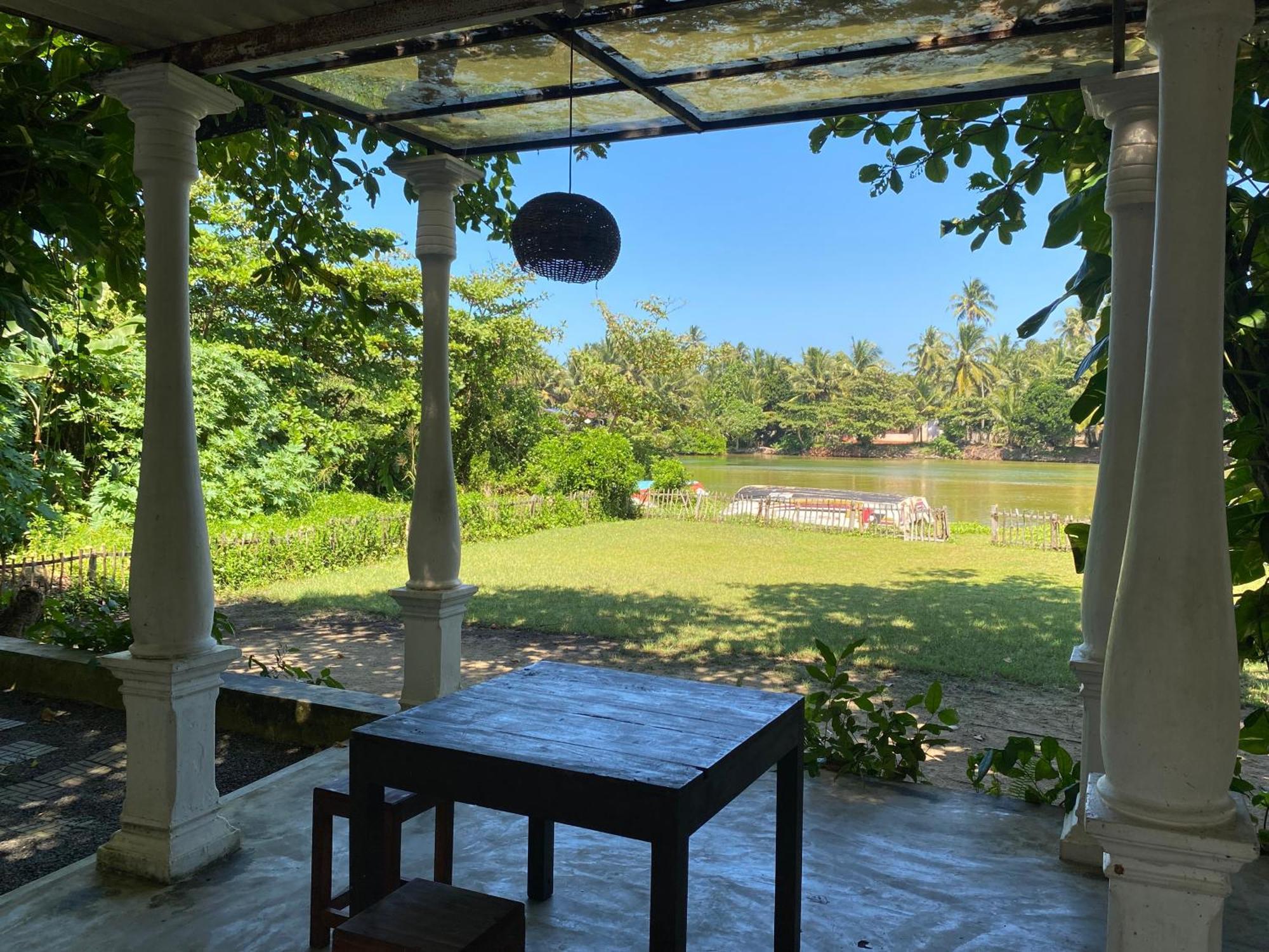 Lake House Hikka Хиккадува Экстерьер фото