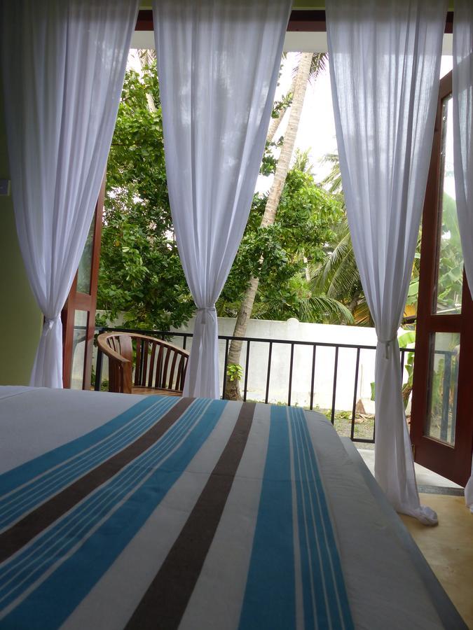 Lake House Hikka Хиккадува Экстерьер фото